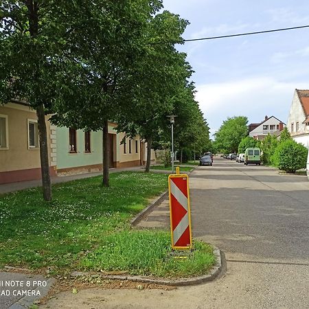 Alte Muehle Apartment รุสท์ ภายนอก รูปภาพ